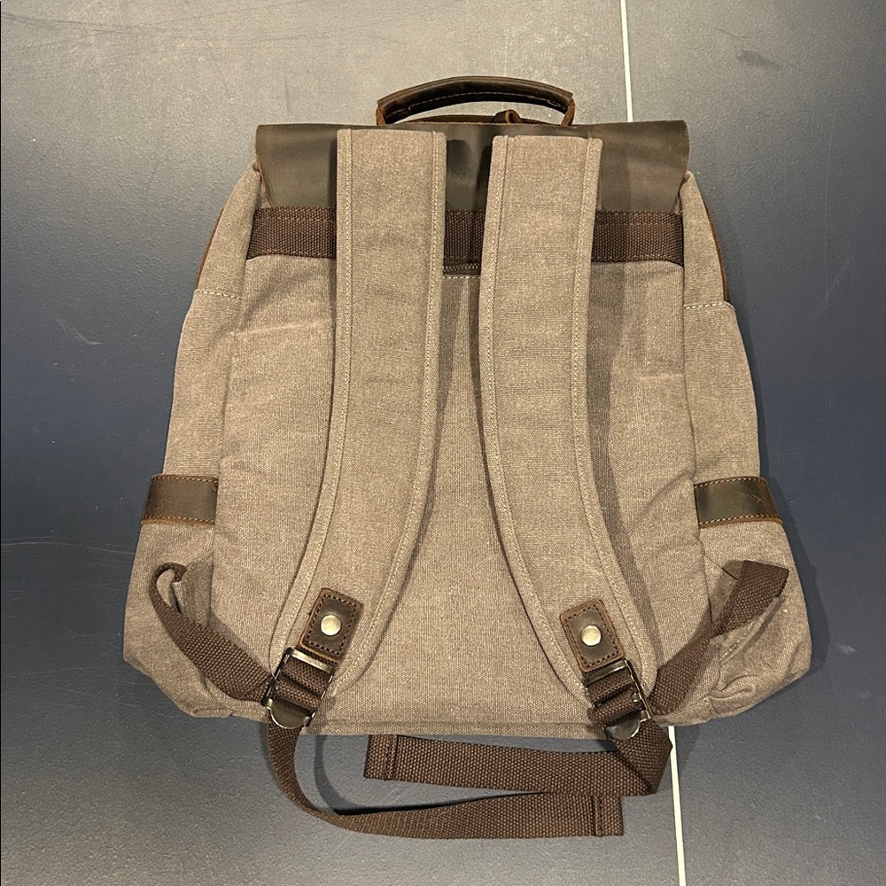Men’s laptop backpack - Picture 2 of 4